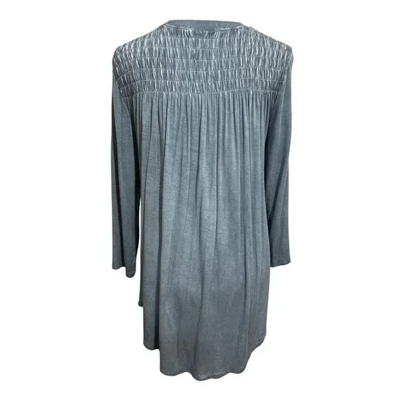 Cable & Gauge Womens Blue Smocked Back Tunic Top M Casual Comfy Everyday - Picture 3 of 7